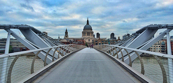 london-millenium-bridge-small-608x291.jpg